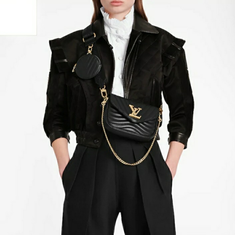 ❤ BRAND NEW- NEW WAVE Louis Vuitton Multi Pochette
